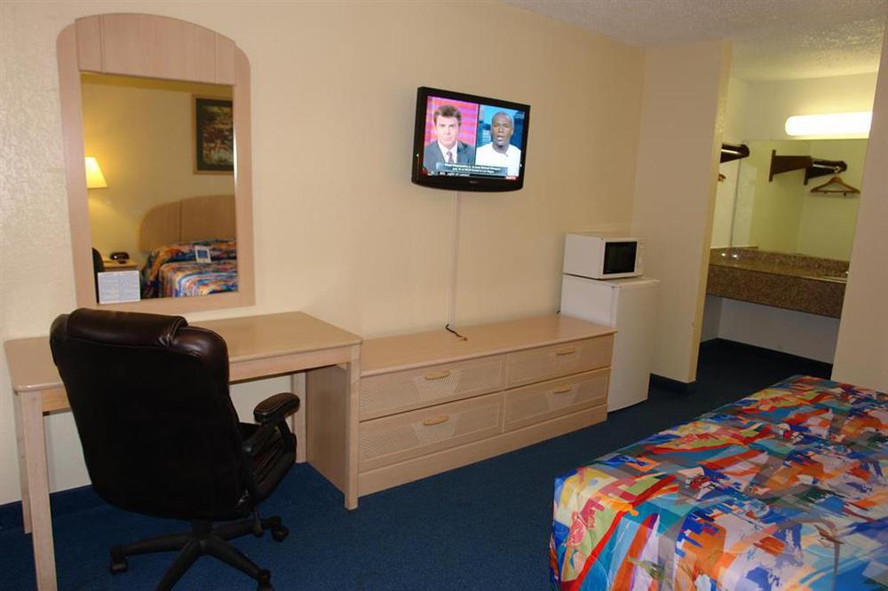 Sky Palace Inn & Suites By Jasper Beeville Bilik gambar